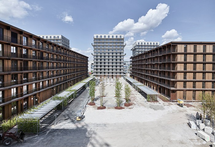 Freilager Zürich, drei sechsgeschossige Wohngebäude, die in einem Jahr realisiert wurden. 